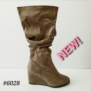 💟NEW! Lust for Life taupe scrunched boots SIZE 7M